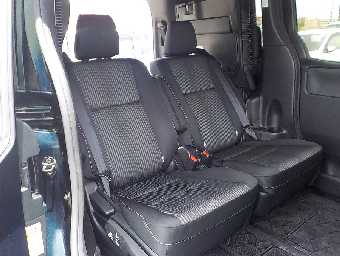 TOYOTA VOXY 2018 Image 15