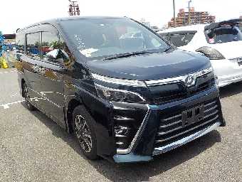 TOYOTA VOXY 2018 Image 17