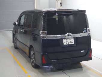TOYOTA VOXY 2018 Image 5