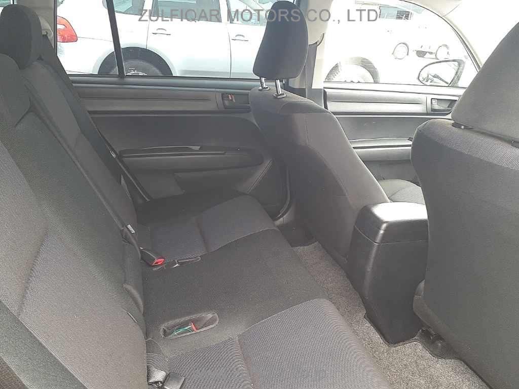 TOYOTA COROLLA FIELDER 2017 Image 9