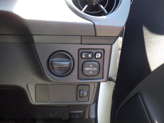 TOYOTA COROLLA FIELDER 2016 Image 31