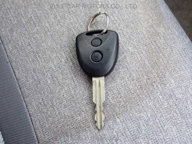 TOYOTA PASSO 2017 Image 9