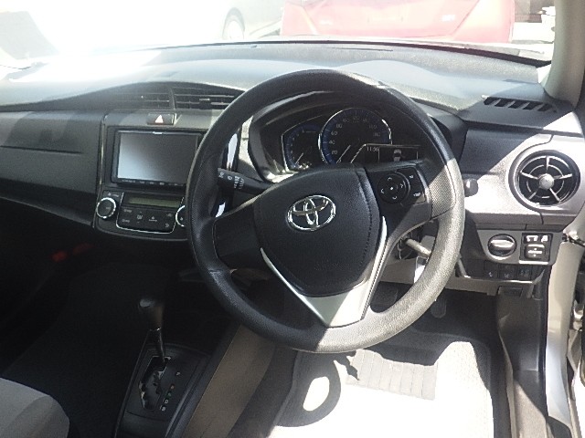 TOYOTA COROLLA AXIO 2016 Image 24