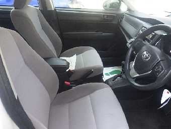 TOYOTA COROLLA AXIO 2017 Image 10