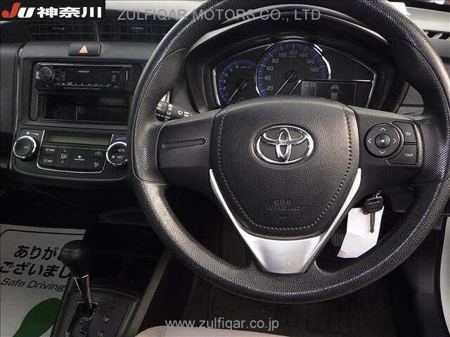 TOYOTA COROLLA AXIO 2017 Image 6