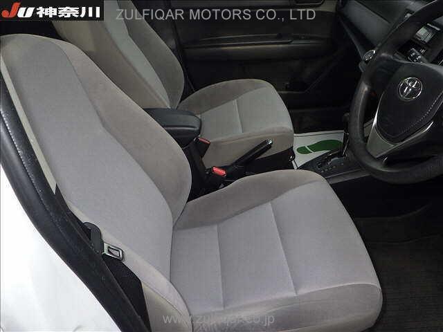 TOYOTA COROLLA AXIO 2017 Image 8