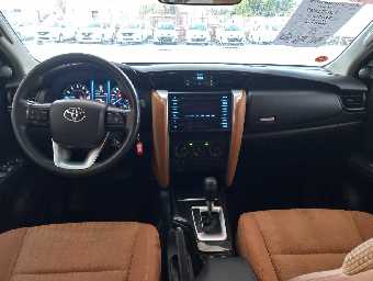 TOYOTA FORTUNER 2019 Image 11