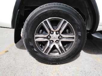 TOYOTA FORTUNER 2019 Image 17