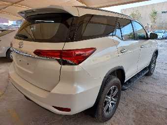 TOYOTA FORTUNER 2019 Image 5