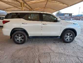 TOYOTA FORTUNER 2019 Image 6