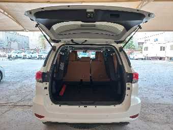 TOYOTA FORTUNER 2019 Image 10