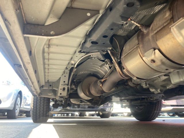 TOYOTA HIACE 2017 Image 25