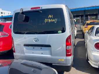 TOYOTA HIACE 2017 Image 26