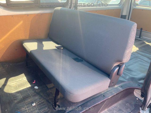 TOYOTA HIACE 2017 Image 5