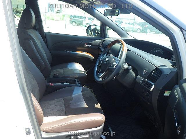 TOYOTA ESTIMA 2017 Image 11