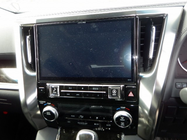 TOYOTA VELLFIRE 2017 Image 20