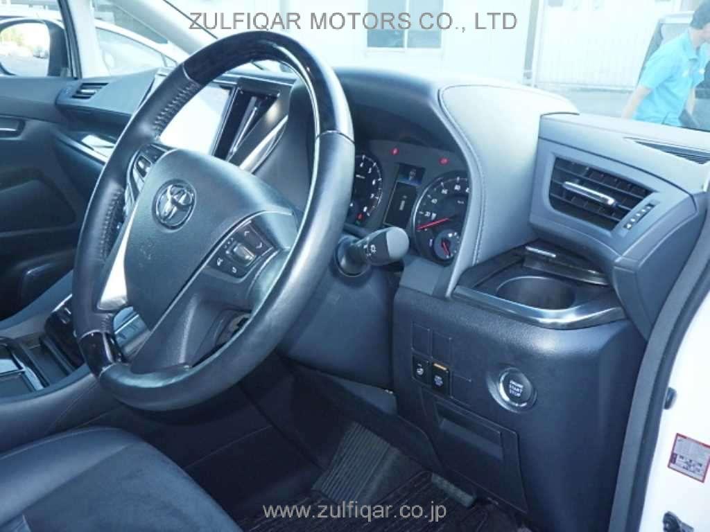 TOYOTA VELLFIRE 2017 Image 7