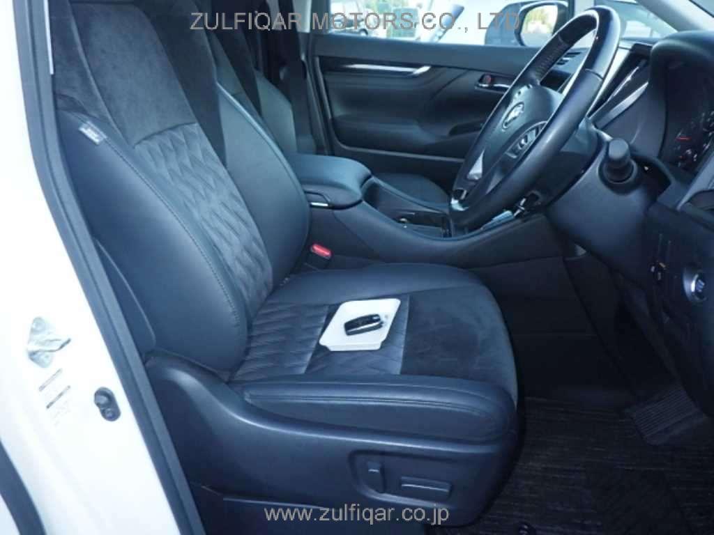 TOYOTA VELLFIRE 2017 Image 8