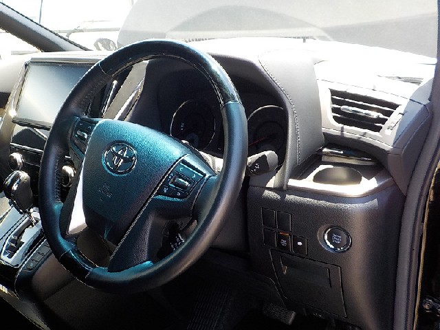 TOYOTA VELLFIRE 2017 Image 20