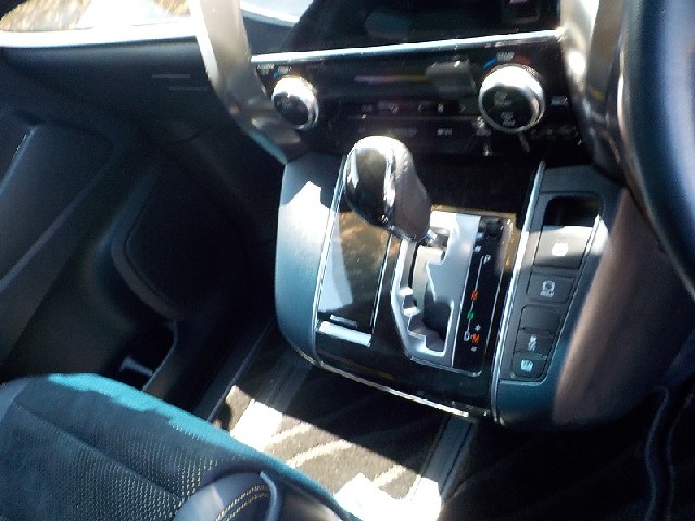 TOYOTA VELLFIRE 2017 Image 22