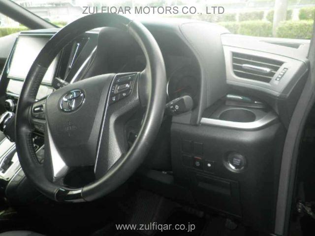 TOYOTA VELLFIRE 2017 Image 7