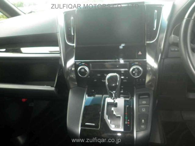 TOYOTA VELLFIRE 2017 Image 10