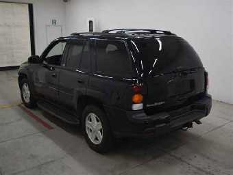 CHEVROLET TRAILBLAZER 2004 Image 2