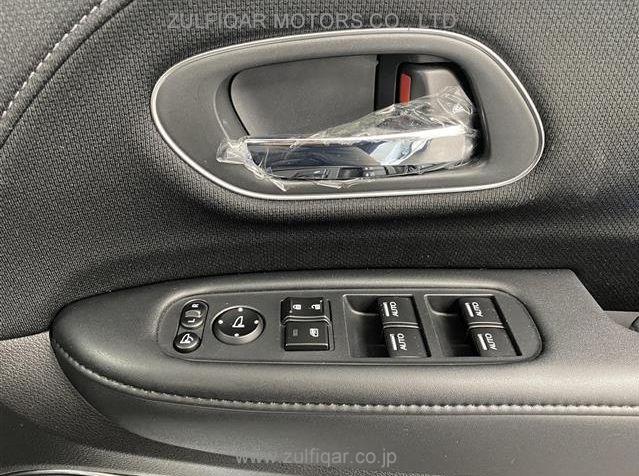 HONDA VEZEL 2019 Image 9