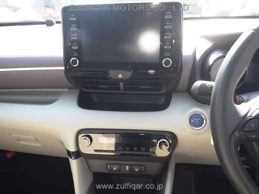 TOYOTA YARIS 2020 Image 10