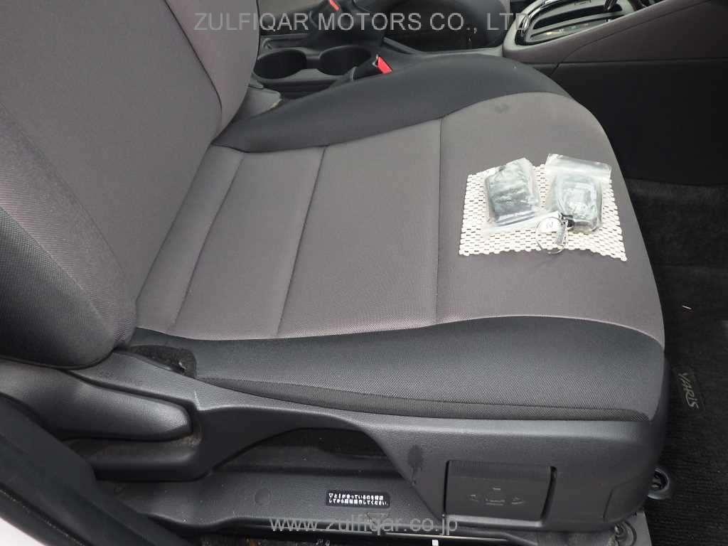 TOYOTA YARIS 2020 Image 8