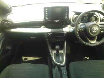 TOYOTA YARIS 2020 Image 8