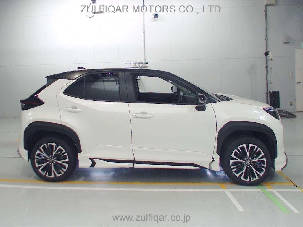 TOYOTA YARIS CROSS 2022 Image 3