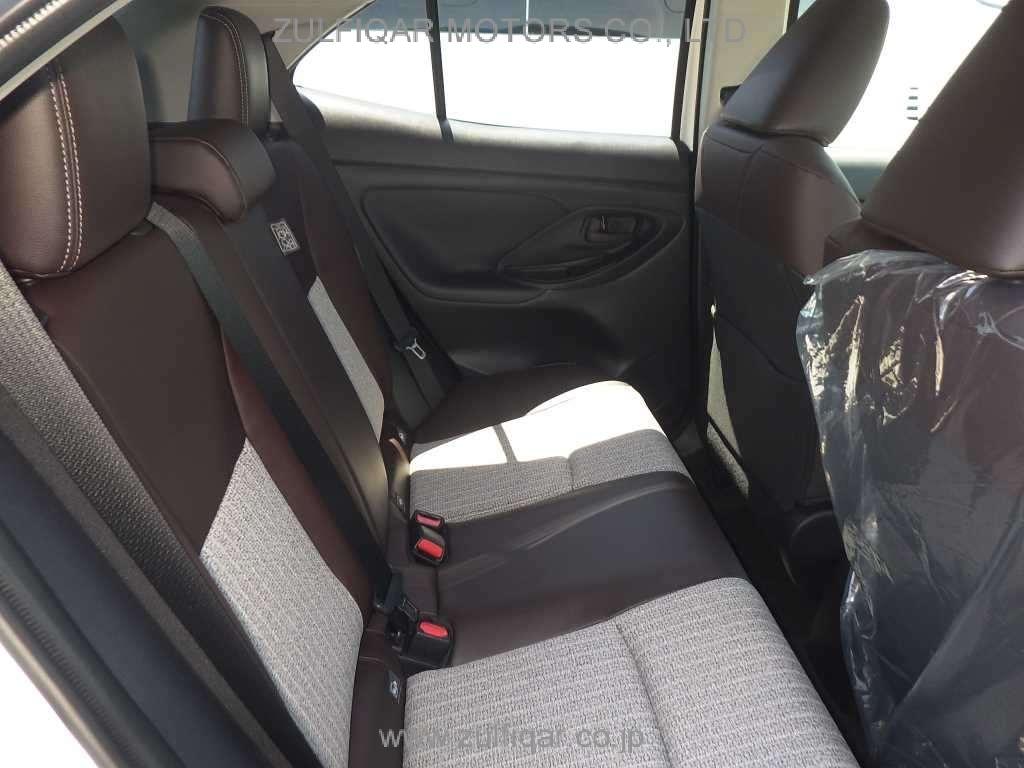 TOYOTA YARIS CROSS 2022 Image 9