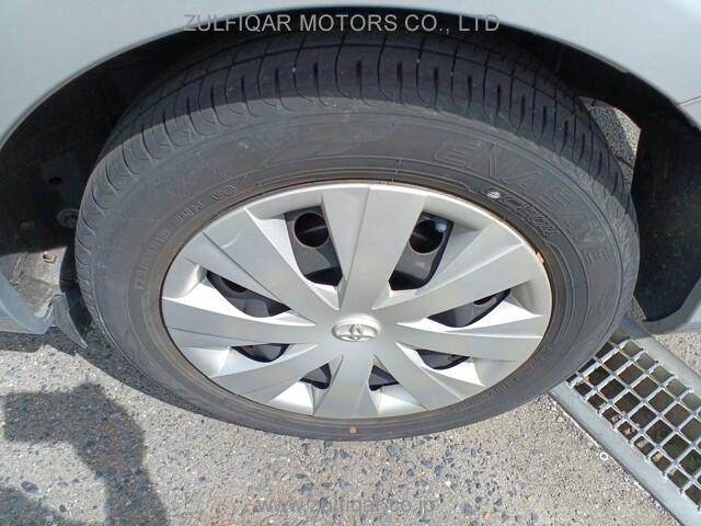 TOYOTA COROLLA AXIO 2015 Image 7