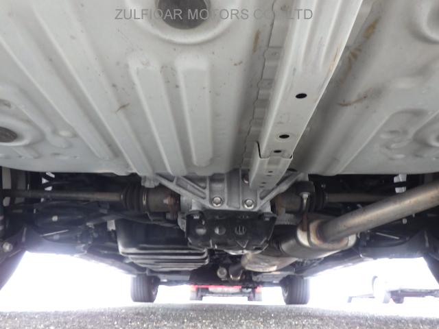 TOYOTA ESTIMA HYBRID 2014 Image 12