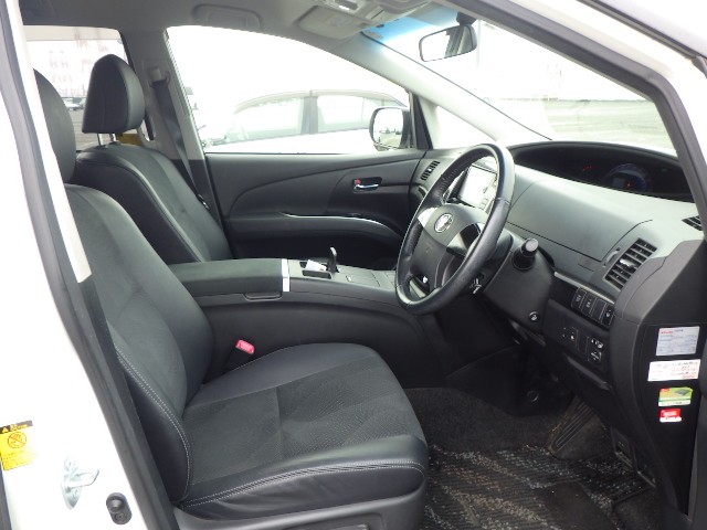 TOYOTA ESTIMA HYBRID 2014 Image 21