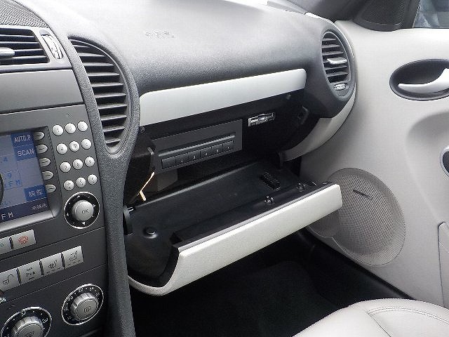 MERCEDES BENZ SLK CLASS 2005 Image 20