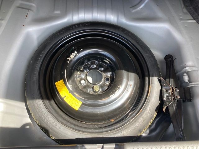 MITSUBISHI LANCER 2001 Image 32