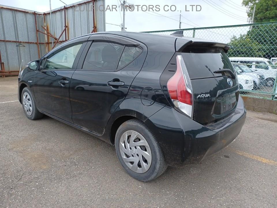 TOYOTA AQUA 2017 Image 4