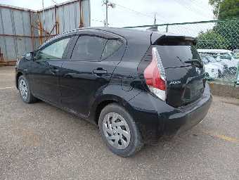 TOYOTA AQUA 2017 Image 3