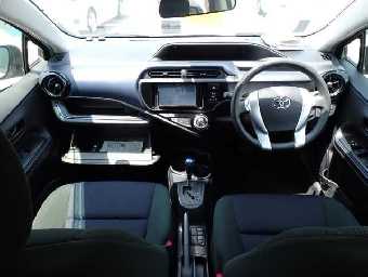 TOYOTA AQUA 2017 Image 3