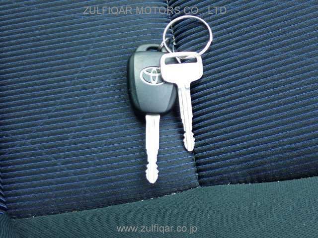 TOYOTA AQUA 2017 Image 10