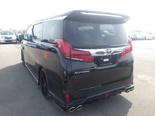 TOYOTA ALPHARD 2018 Image 22