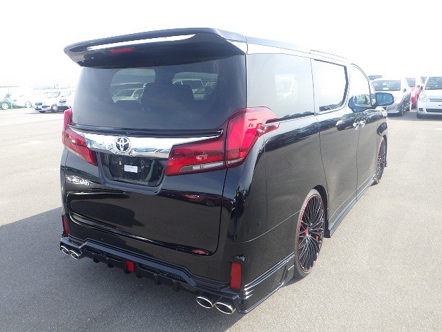 TOYOTA ALPHARD 2018 Image 23