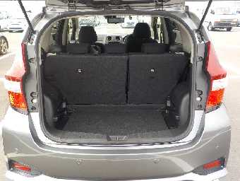 NISSAN NOTE 2018 Image 13