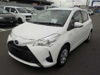 TOYOTA VITZ 2018 Image 36