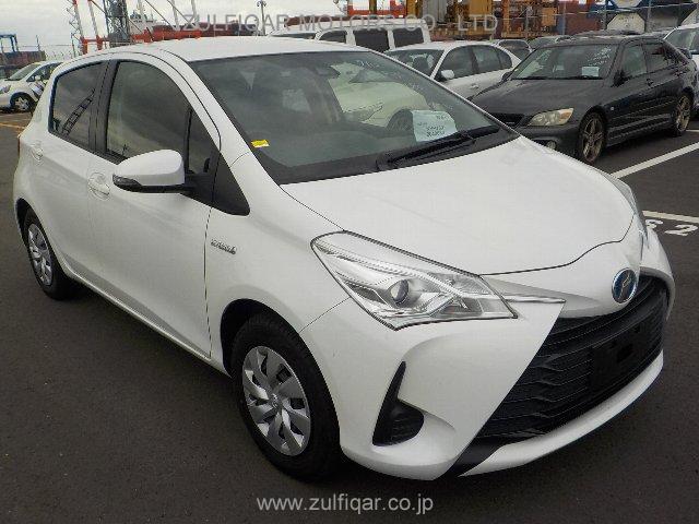 TOYOTA VITZ 2018 Image 43