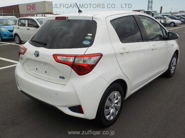 TOYOTA VITZ 2018 Image 44