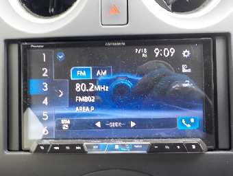 NISSAN NOTE 2018 Image 8