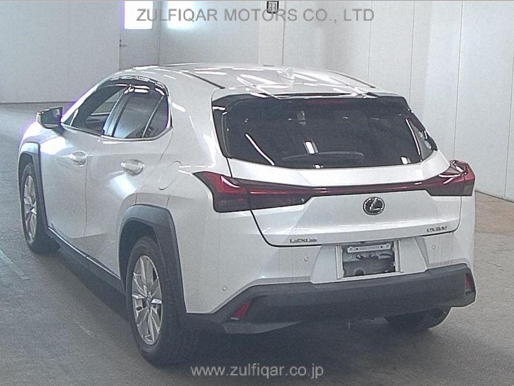 LEXUS UX 2019 Image 2